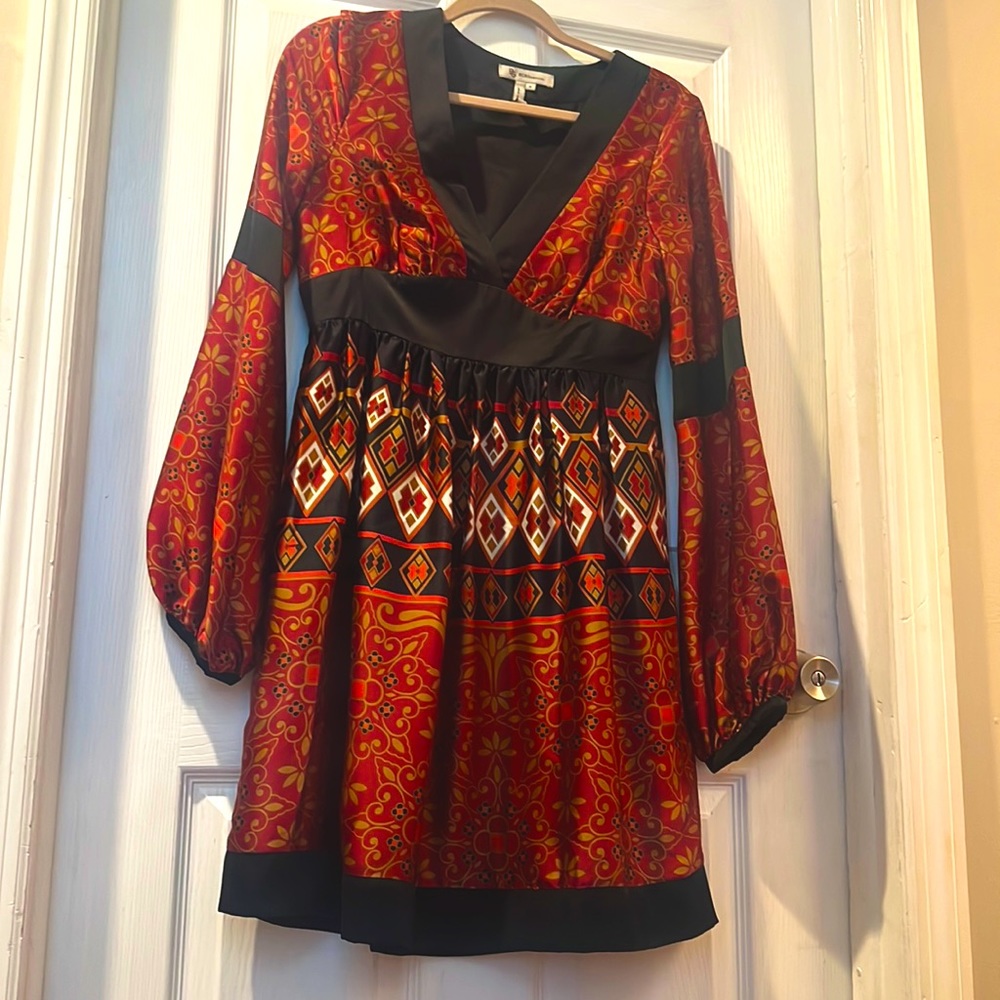 Classy BCBGeneration Long Sleeve short dress, Sz8